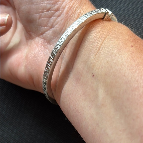 Greek Key Oval Hinged Bangle Bracelet Silver Plate - Picture 4 of 5